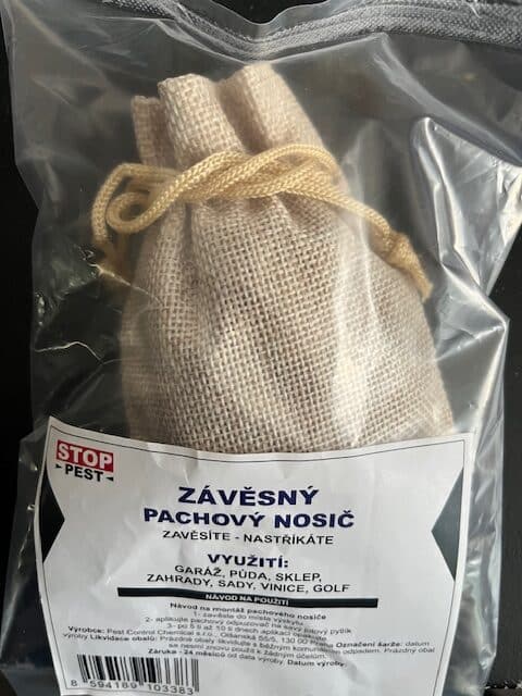 Závesný pachový nosič so strieškou – Obrázok 2