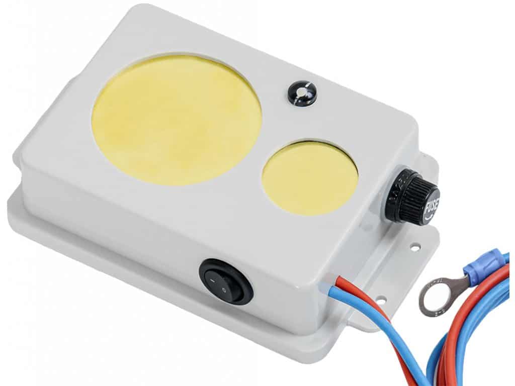 Ultrazvukový plašič do auta na kuny, myši a potkany DRAGON ULTRASONIC A100