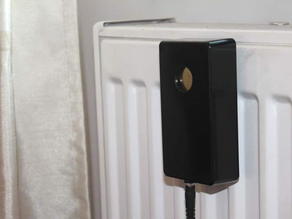 Ultrazvukový plašič na kuny, myši a potkany DRAGON ULTRASONIC B100