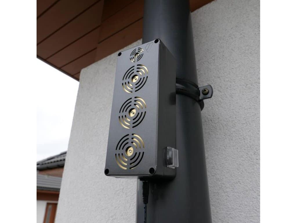 Vodotesný, ultrazvukový odpudzovač na kuny, myši a potkany VIANO OD16 KING LED – Obrázok 6